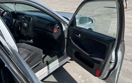 Hyundai Sonata IV рестайлинг, 2003 год, 200 000 рублей, 9 фотография