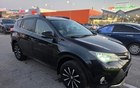 Toyota RAV4, 2013 год, 1 620 000 рублей, 2 фотография