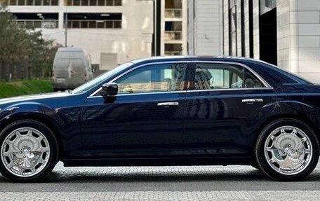 Chrysler 300C II, 2012 год, 2 100 000 рублей, 18 фотография