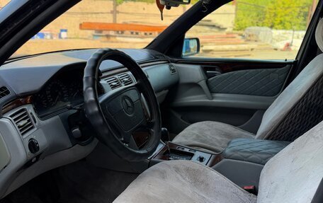 Mercedes-Benz E-Класс, 1996 год, 299 000 рублей, 16 фотография
