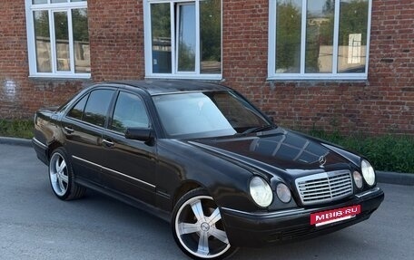 Mercedes-Benz E-Класс, 1996 год, 299 000 рублей, 3 фотография