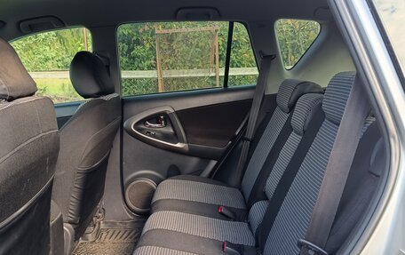 Toyota RAV4, 2006 год, 1 200 000 рублей, 6 фотография
