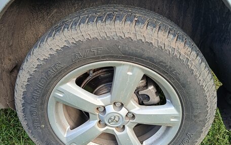 Toyota RAV4, 2006 год, 1 200 000 рублей, 11 фотография
