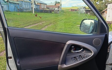 Toyota RAV4, 2006 год, 1 200 000 рублей, 9 фотография