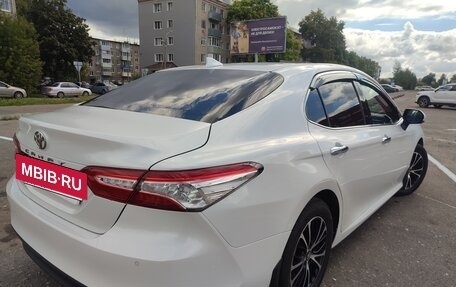 Toyota Camry, 2019 год, 2 450 000 рублей, 6 фотография