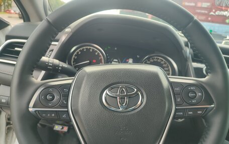 Toyota Camry, 2019 год, 2 450 000 рублей, 10 фотография