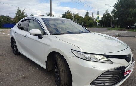 Toyota Camry, 2019 год, 2 450 000 рублей, 9 фотография