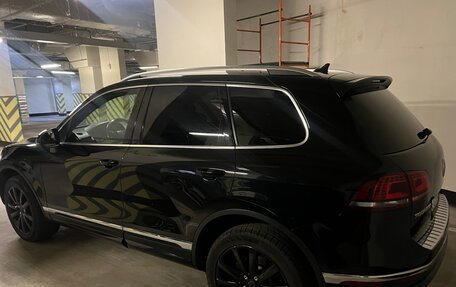 Volkswagen Touareg III, 2016 год, 3 300 000 рублей, 4 фотография