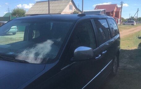 Chrysler Voyager IV, 2007 год, 1 230 000 рублей, 3 фотография