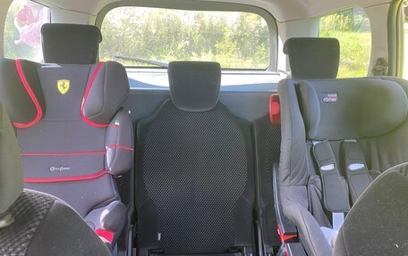 Citroen C4 Picasso II рестайлинг, 2009 год, 370 000 рублей, 12 фотография