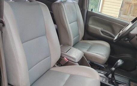 Toyota Land Cruiser Prado 90 рестайлинг, 2001 год, 1 000 000 рублей, 12 фотография