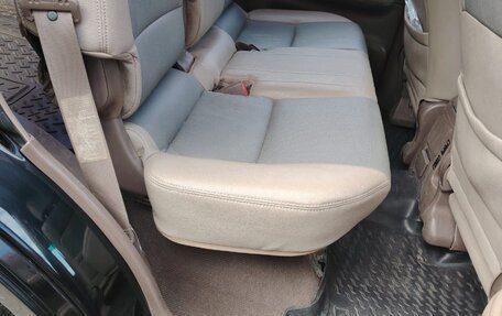 Toyota Land Cruiser Prado 90 рестайлинг, 2001 год, 1 000 000 рублей, 15 фотография
