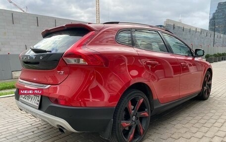 Volvo V40 II рестайлинг, 2017 год, 2 300 000 рублей, 5 фотография