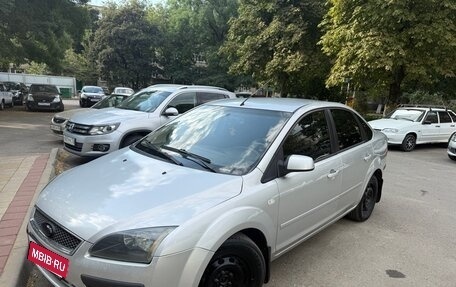 Ford Focus II рестайлинг, 2005 год, 440 000 рублей, 2 фотография