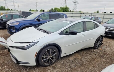 Toyota Prius IV XW50, 2024 год, 2 500 000 рублей, 1 фотография