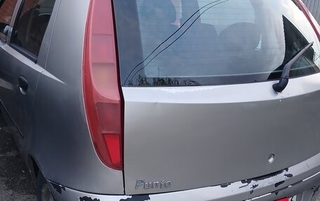 Fiat Punto III Punto Evo рестайлинг, 2002 год, 75 000 рублей, 3 фотография