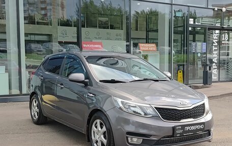 KIA Rio III рестайлинг, 2017 год, 990 000 рублей, 3 фотография