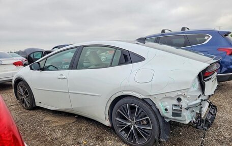 Toyota Prius IV XW50, 2024 год, 2 500 000 рублей, 2 фотография
