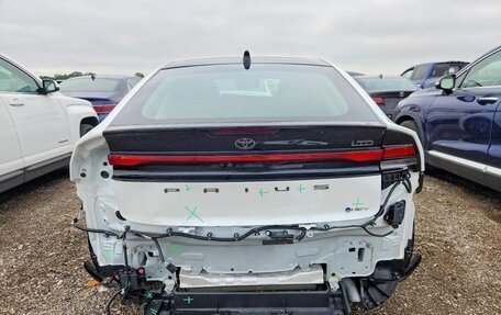 Toyota Prius IV XW50, 2024 год, 2 500 000 рублей, 6 фотография