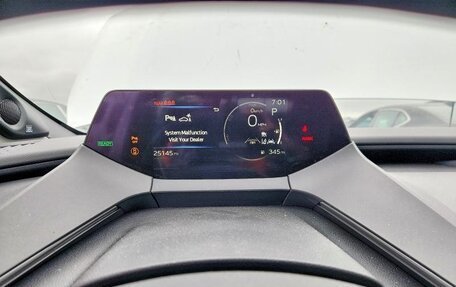 Toyota Prius IV XW50, 2024 год, 2 500 000 рублей, 9 фотография