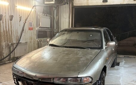 Mitsubishi Galant VIII, 1994 год, 115 000 рублей, 2 фотография