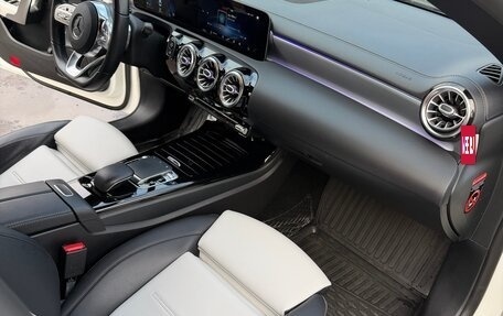 Mercedes-Benz CLA, 2019 год, 2 900 000 рублей, 6 фотография