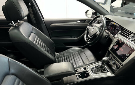 Volkswagen Passat B8 рестайлинг, 2018 год, 2 730 000 рублей, 15 фотография