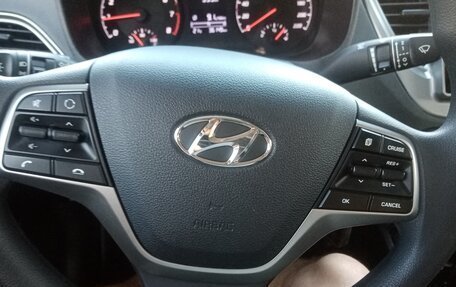 Hyundai Solaris II рестайлинг, 2022 год, 1 850 000 рублей, 6 фотография