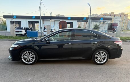 Toyota Camry, 2020 год, 3 290 000 рублей, 3 фотография