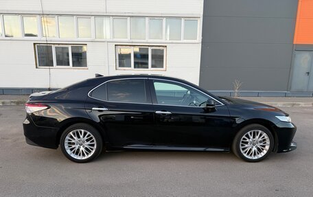 Toyota Camry, 2020 год, 3 290 000 рублей, 7 фотография