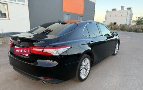 Toyota Camry, 2020 год, 3 290 000 рублей, 5 фотография