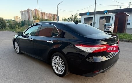 Toyota Camry, 2020 год, 3 290 000 рублей, 8 фотография