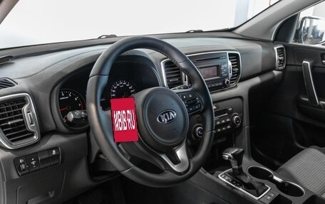 KIA Sportage IV рестайлинг, 2017 год, 1 739 800 рублей, 5 фотография