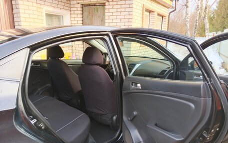 Hyundai Solaris II рестайлинг, 2014 год, 550 000 рублей, 3 фотография