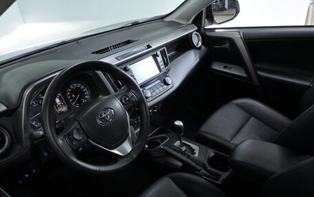 Toyota RAV4, 2018 год, 2 570 000 рублей, 7 фотография