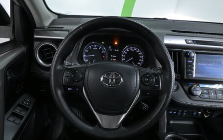 Toyota RAV4, 2018 год, 2 570 000 рублей, 10 фотография