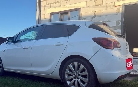 Opel Astra J, 2011 год, 580 000 рублей, 5 фотография