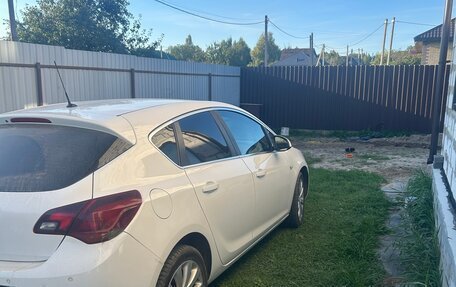 Opel Astra J, 2011 год, 580 000 рублей, 17 фотография