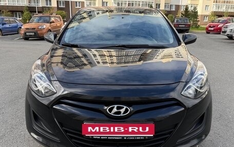 Hyundai i30 II рестайлинг, 2012 год, 870 000 рублей, 2 фотография