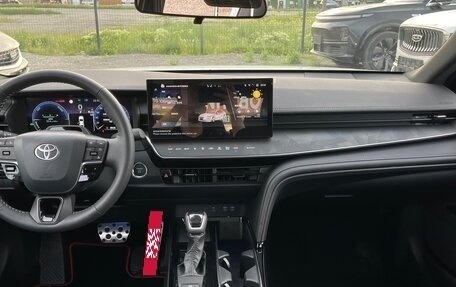Toyota Camry, 2025 год, 3 800 000 рублей, 8 фотография