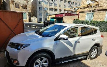 Toyota RAV4, 2013 год, 1 750 000 рублей, 14 фотография