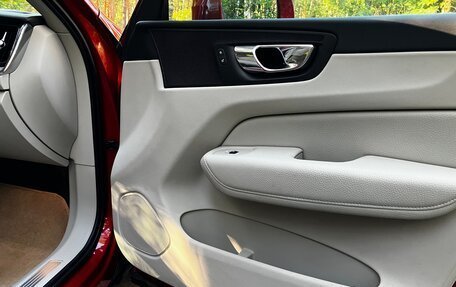 Volvo XC60 II, 2018 год, 3 100 000 рублей, 10 фотография
