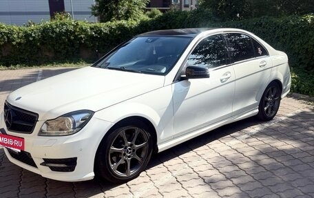Mercedes-Benz C-Класс, 2011 год, 1 300 000 рублей, 2 фотография