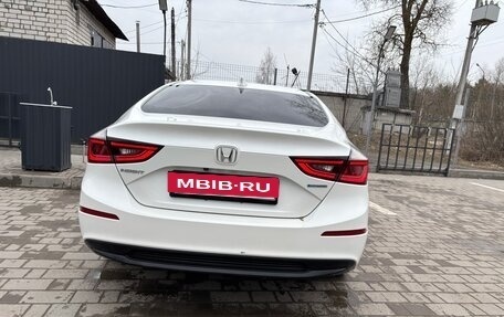 Honda Insight III, 2018 год, 1 910 000 рублей, 3 фотография
