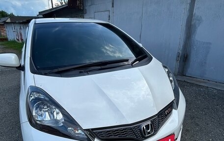 Honda Fit III, 2013 год, 1 255 555 рублей, 9 фотография