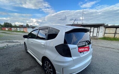 Honda Fit III, 2013 год, 1 255 555 рублей, 23 фотография