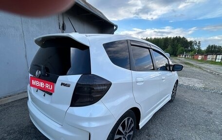 Honda Fit III, 2013 год, 1 255 555 рублей, 17 фотография