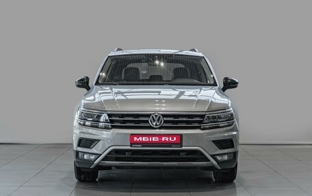 Volkswagen Tiguan II, 2019 год, 2 420 000 рублей, 3 фотография