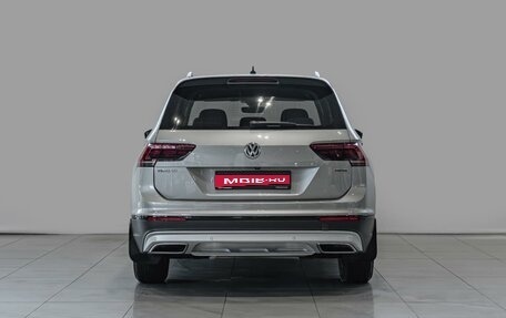 Volkswagen Tiguan II, 2019 год, 2 420 000 рублей, 4 фотография