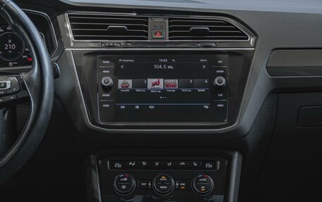 Volkswagen Tiguan II, 2019 год, 2 420 000 рублей, 19 фотография